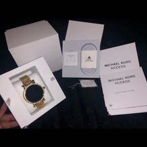 Women’s smart watch